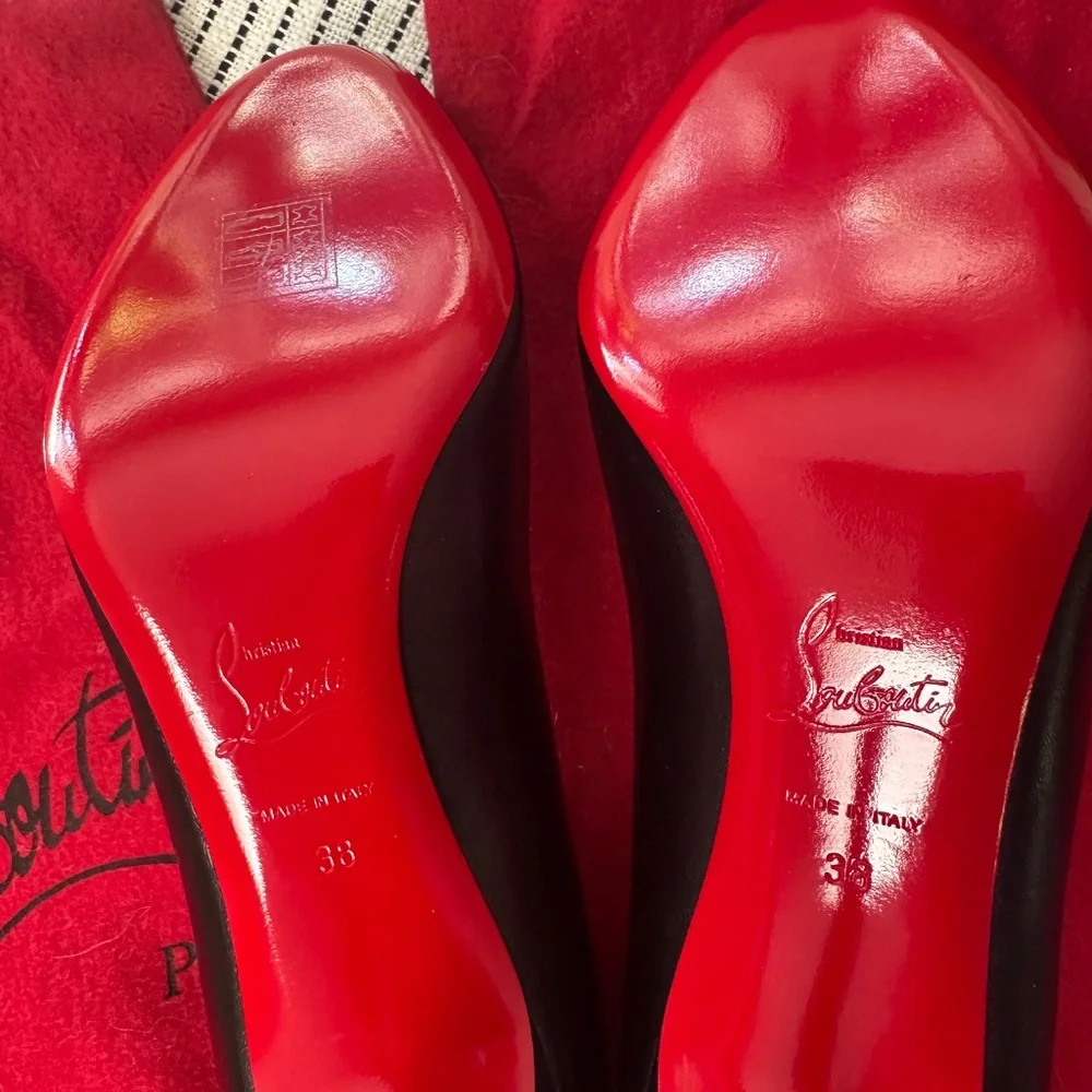 Christian Louboutin Simple Pump - Picture 5 of 10